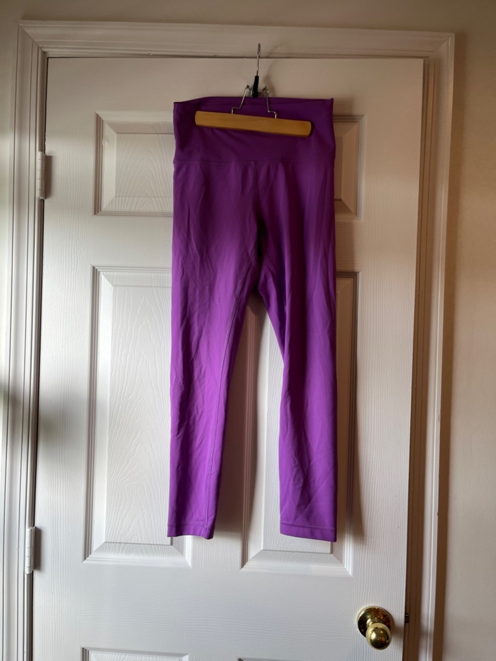 Lululemon wunder under cropped Purple Active Leggings